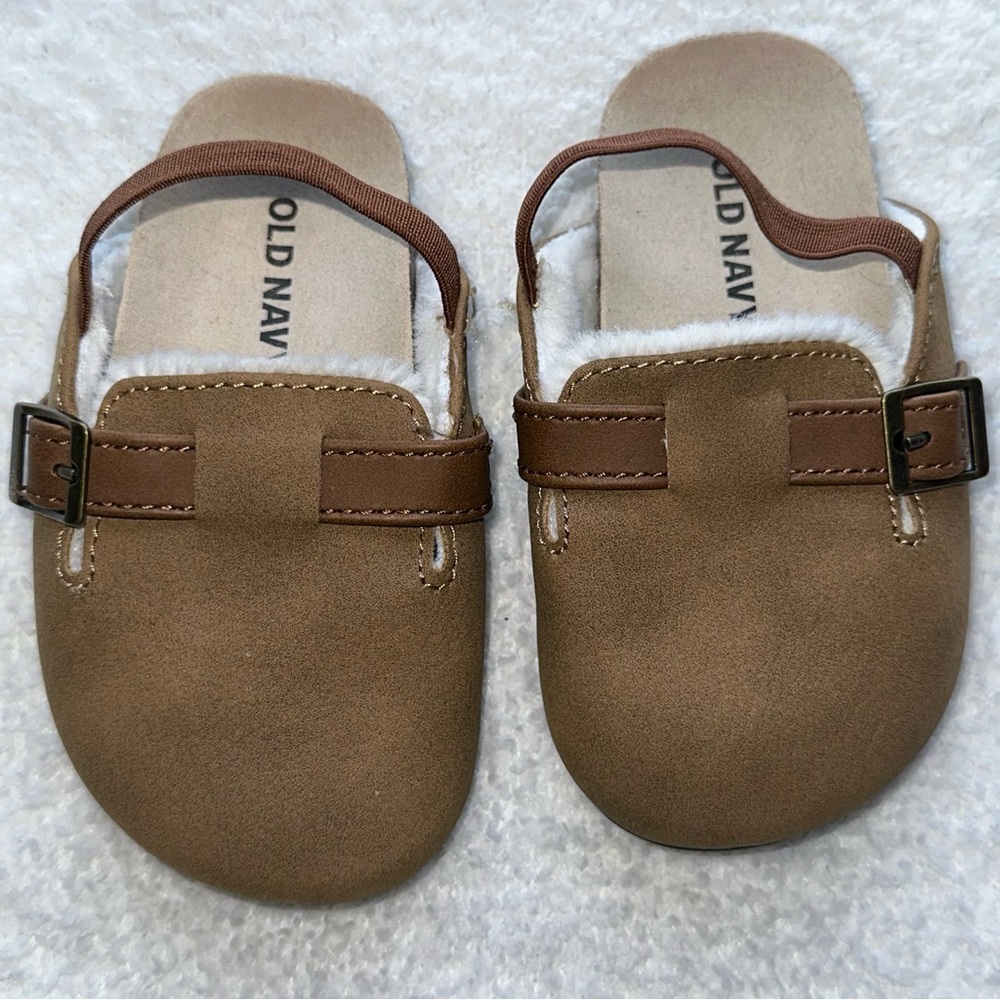 OLD NAVY🍂 Baby Moccasins